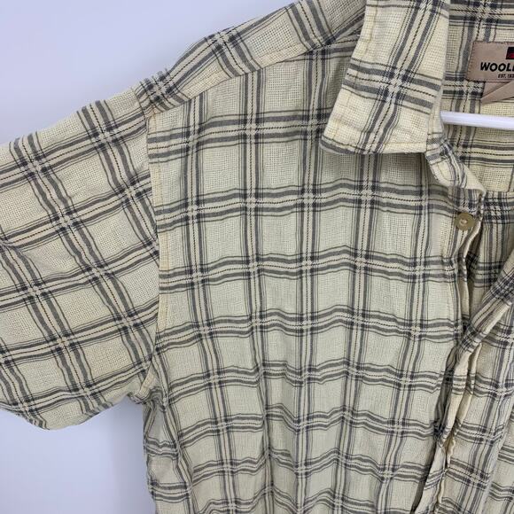 Woolrich Men's Pale Yellow and Gray Plaid Short Sleeve Button Up Size Large - Picture 3 of 4